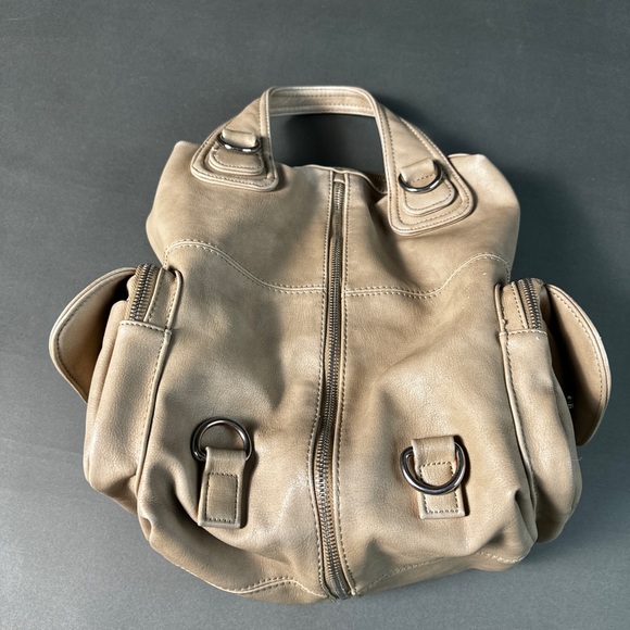 Urban Expression DALLAS BackpackSmoothVeganLeather - Picture 3 of 10